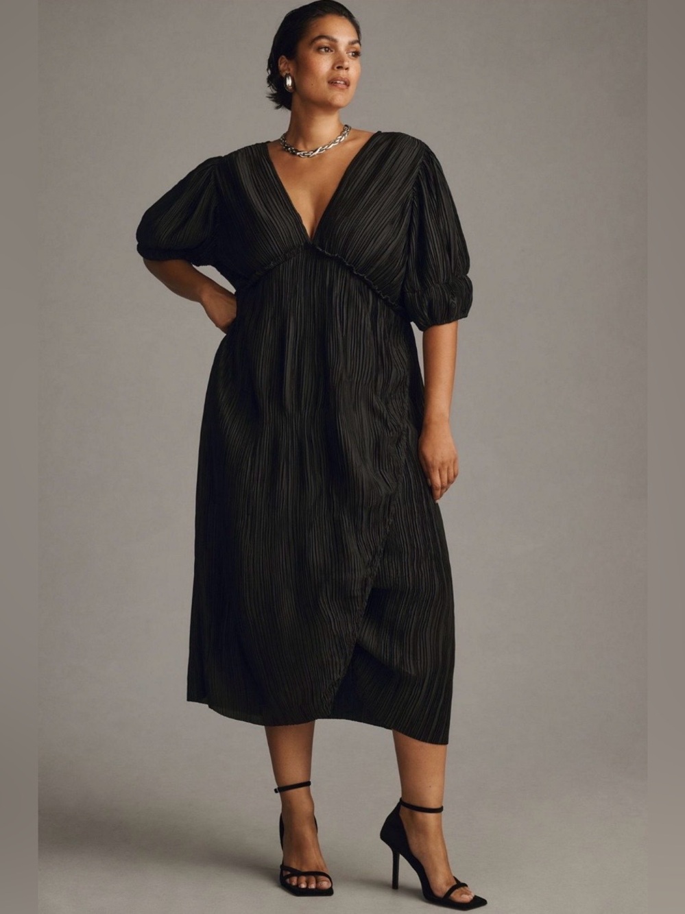 Anthropologie Black Pleated V‑Neck Midi Dress 2X